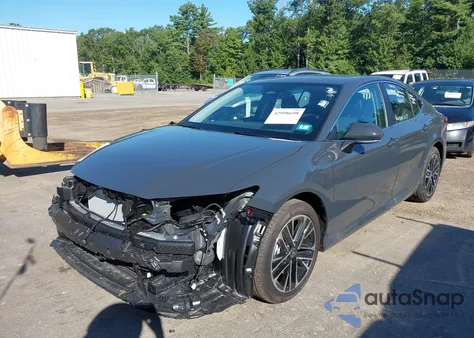 2025 Toyota Camry Xle из США, поврежденный, VIN 4T1DBADK3SU531097